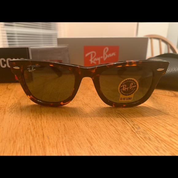 RAY-BAN NEW WAYFARER CLASSIC SUNGLASSES - Picture 2 of 7